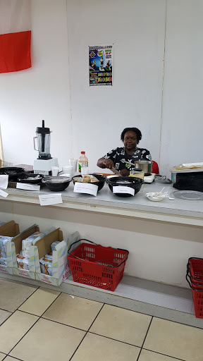 Pizza Delivery «First Harvest Produce and Pizza», reviews and photos, 1400 Seminole Blvd, Largo, FL 33770, USA