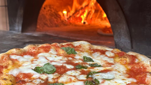 Pizzeria La Pergola in Napoli, Città Metropolitana di Napoli