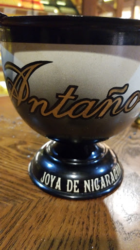 Lounge «Cigar Realm», reviews and photos, 11657 Lakeridge Pkwy, Ashland, VA 23005, USA