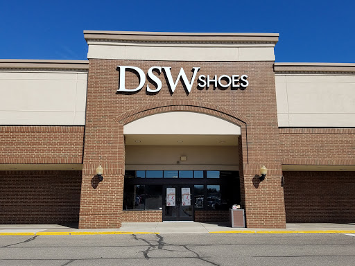 DSW Designer Shoe Warehouse, 2831 S Rochester Rd, Rochester Hills, MI 48307, USA, 