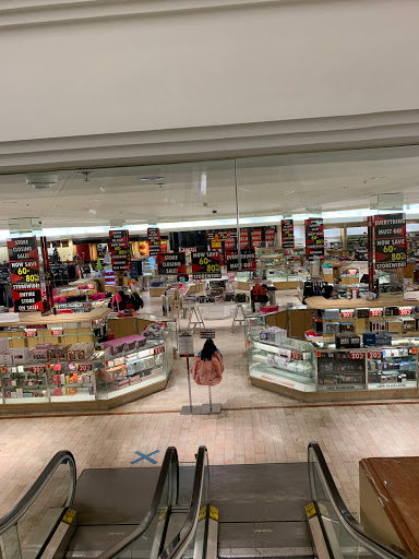 Department Store «Lord & Taylor», reviews and photos, 9629 Carousel Center, Syracuse, NY 13290, USA