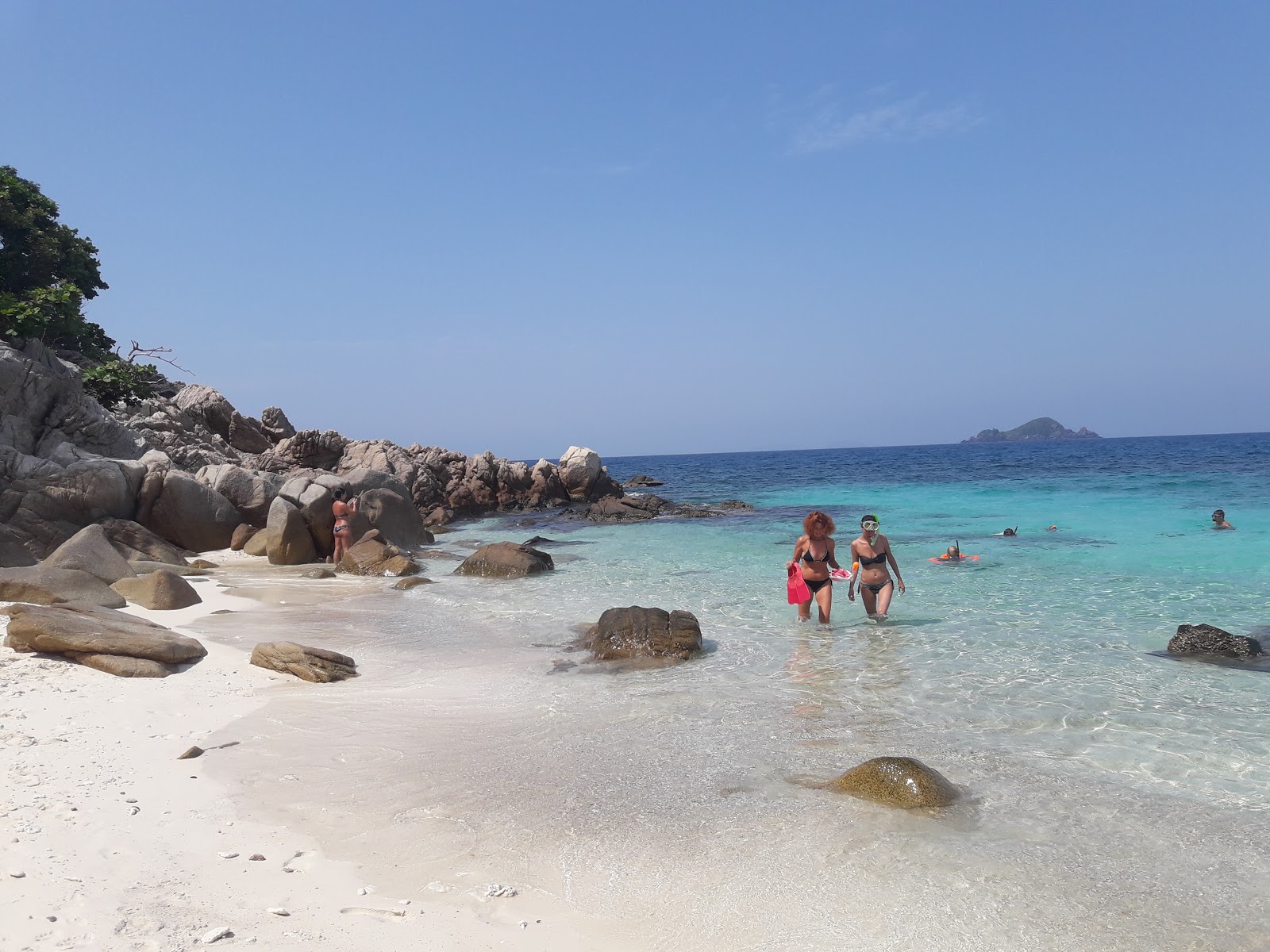 Fotografija Plaža otoka Rawa z visok stopnjo čistoče