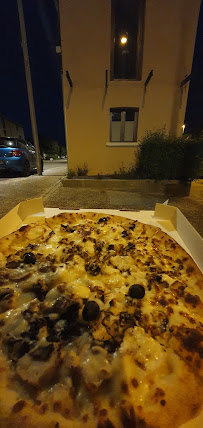 Plats et boissons du Pizzas à emporter Pizzeria wilki à Saint-Paul-de-Varax - n°4