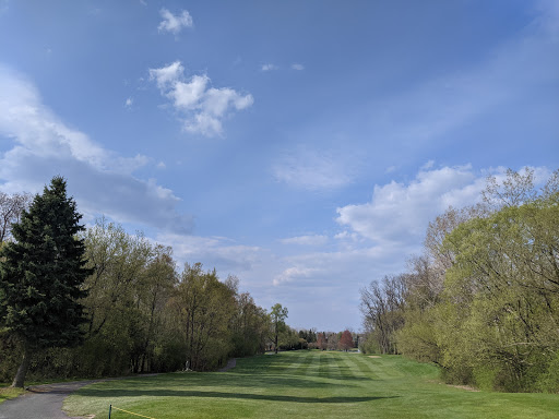 Golf Course «Copper Creek Golf Course», reviews and photos, 27925 Golf Pointe Blvd, Farmington Hills, MI 48331, USA