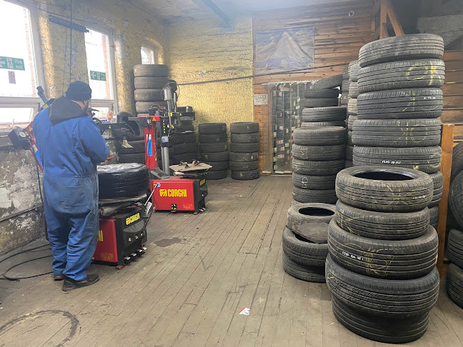 Reviews of Xpress Tyres Ltd And 24/7 Mobile Tyres Fitting Manchester in Manchester - Tire shop
