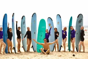 Chuty‘s Surf School Mirissa Beach image