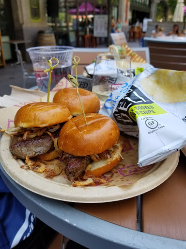 Bar «City Winery at the Chicago Riverwalk», reviews and photos, 11 Chicago Riverwalk, Chicago, IL 60601, USA