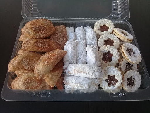 Fresa y Chocolate Pastelería en Castaños Municipality
