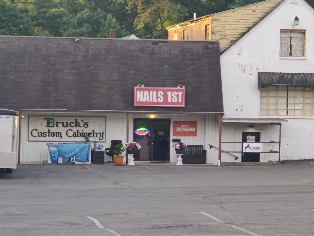 Nails 1st 21502