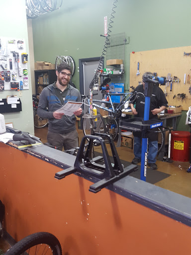 Bicycle Store «Performance Bicycle», reviews and photos, 155 W Golf Rd, Schaumburg, IL 60195, USA