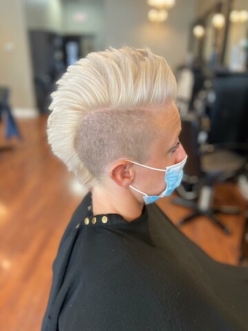 Beauty Salon «Divas Salon & Spa», reviews and photos, 707 W Jefferson St, Shorewood, IL 60404, USA