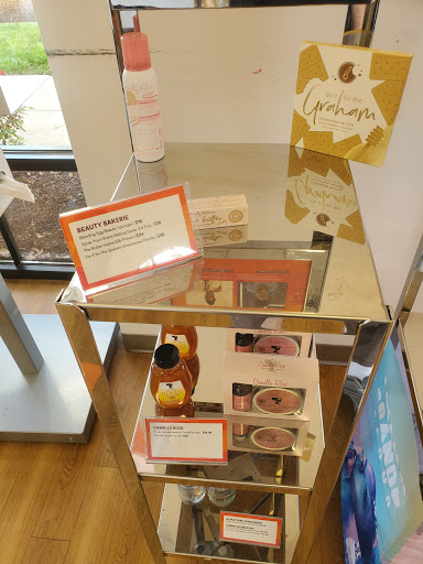 Hair Salon «Ulta Beauty», reviews and photos, 105 West Bridge St, Homestead, PA 15160, USA