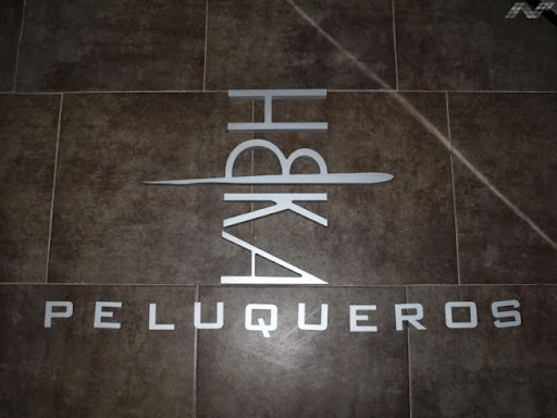 Imagen del negocio HEKA PELUQUEROS en Madrid, Madrid