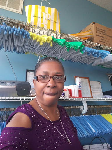 Shopping Mall «Hilltop Shopping Center», reviews and photos, 5400 Reisterstown Rd, Baltimore, MD 21215, USA