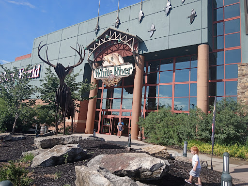Sporting Goods Store «Bass Pro Shops», reviews and photos, 951 E Lewis and Clark Pkwy, Clarksville, IN 47129, USA