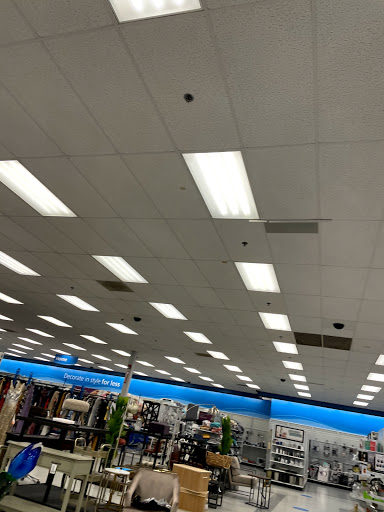 Clothing Store «Ross Dress for Less», reviews and photos, 958 W Street Rd, Warminster, PA 18974, USA