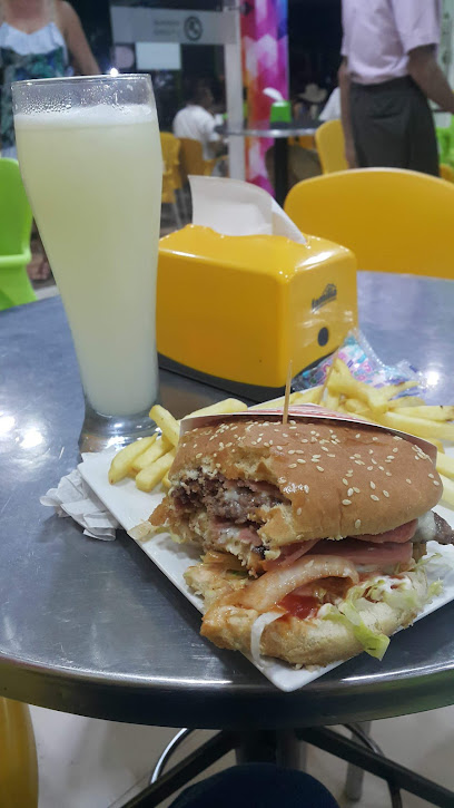 Heladeria Y Fruteria Junior - a 4-96, Cra. 13 #4-2, Tauramena, Casanare, Colombia