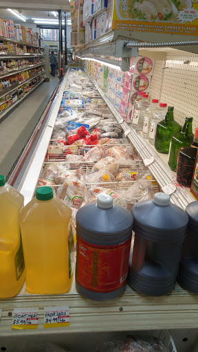 Asian Grocery Store «Vietnam Oriental Market», reviews and photos, 5019 S 3rd St, Louisville, KY 40214, USA