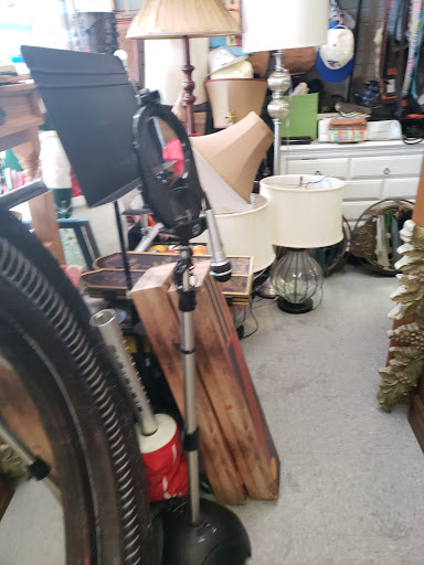 Thrift Store «Explosive Bargains & Thrift», reviews and photos, 127 Smithtown Blvd, Nesconset, NY 11767, USA