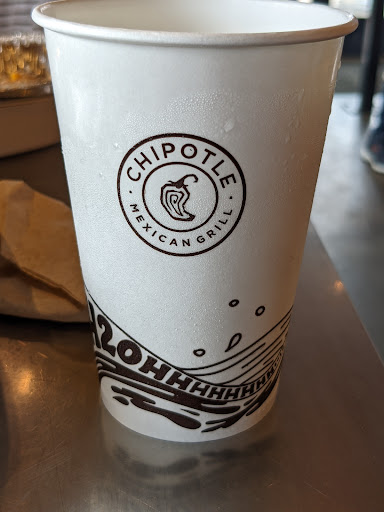 Mexican Restaurant «Chipotle Mexican Grill», reviews and photos, 420 S Hurstbourne Pkwy, Louisville, KY 40299, USA