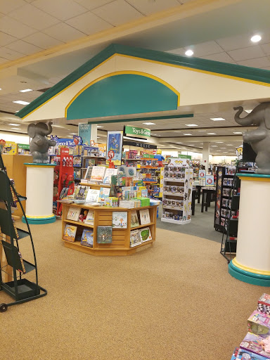 Book Store «Barnes & Noble», reviews and photos, 150 Granite St, Braintree, MA 02184, USA