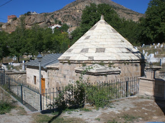 Çağırgan Baba Türbesi