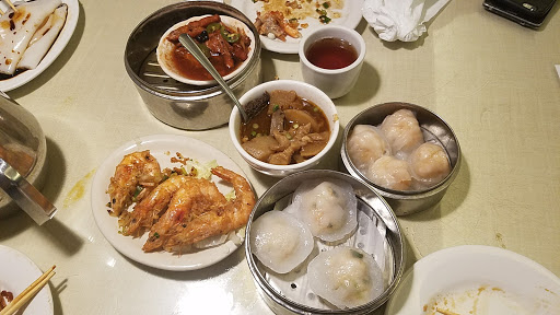 Shopping Mall «Orchard Mall Shopping Center», reviews and photos, 6337 Orchard Lake Rd, West Bloomfield Township, MI 48322, USA