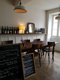 Atmosphère du Restaurant La Légende à Sauveterre-de-Béarn - n°7