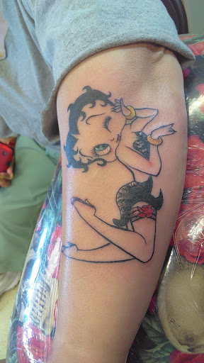 Tattoo Shop «Distinctive Ink», reviews and photos, 8415 Rosemead Blvd, Pico Rivera, CA 90660, USA