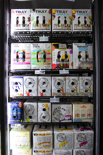 Convenience Store «Alma liquor & market», reviews and photos, 700 Alma Dr #143, Plano, TX 75075, USA