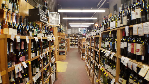Liquor Store «Beverage Warehouse», reviews and photos, 1 East St, Winooski, VT 05404, USA