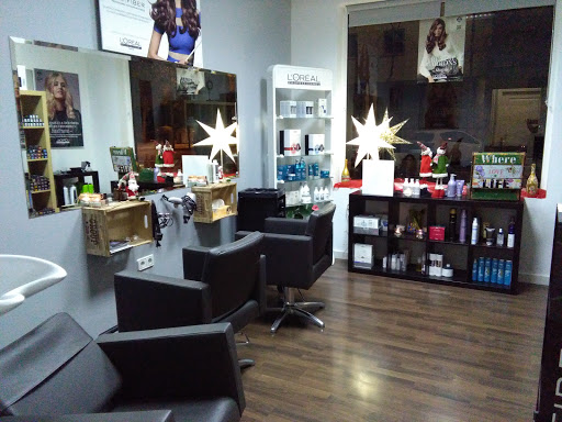 Crisana Salón de Beauty y Peluquería en Cáceres‎, Cáceres‎