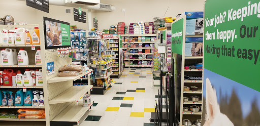 Pet Supply Store «Pet Supplies Plus», reviews and photos, 3340 Sheridan Dr, Amherst, NY 14226, USA