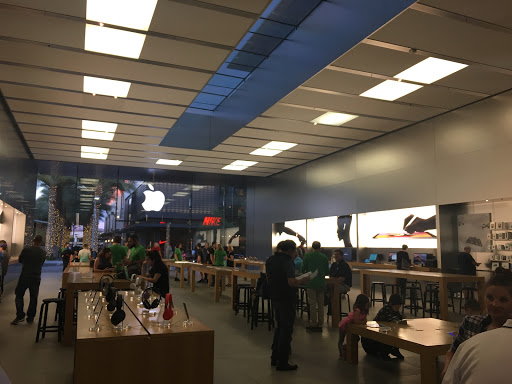 Computer Store «Apple Scottsdale Quarter», reviews and photos, 15169 N Scottsdale Rd, Scottsdale, AZ 85254, USA