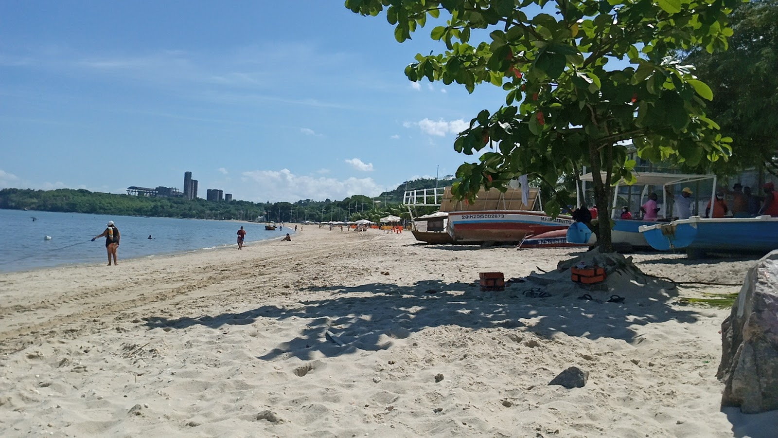 Praia de Tubarao'in fotoğrafı ve yerleşim