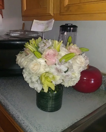 Florist «Avenue J Florist», reviews and photos, 1502 Avenue J, Brooklyn, NY 11230, USA