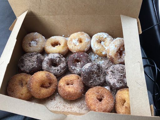 Donut Shop «Beavers Donuts», reviews and photos, 131 N Clinton St, Chicago, IL 60661, USA