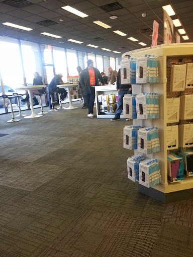 Cell Phone Store «AT&T», reviews and photos, 5756 Pacific Ave Ste 94, Stockton, CA 95207, USA