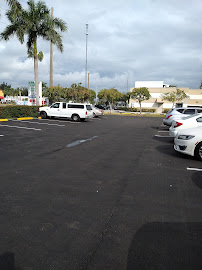J&J Laundromat - Photo 4 - Car repair in Miami Gardens, FL, Hollywood