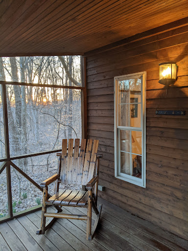 Cabin Rental Agency «White Oaks Cabins», reviews and photos, 2140 Morgan Rd, Taswell, IN 47175, USA