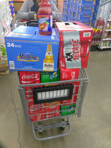 Grocery Store «Superior Grocers», reviews and photos, 9801 Laurel Canyon Blvd, Pacoima, CA 91331, USA