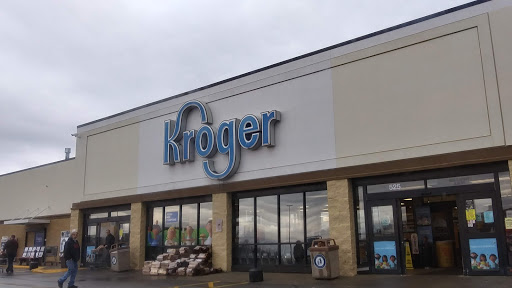 Shopping Mall «River Pointe Mall», reviews and photos, 401 E Clifty Dr, Madison, IN 47250, USA