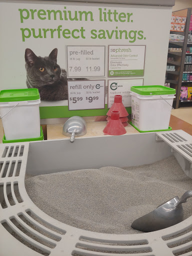 Pet Supply Store «Petco Animal Supplies», reviews and photos, 4908 Kingston Pike, Knoxville, TN 37919, USA