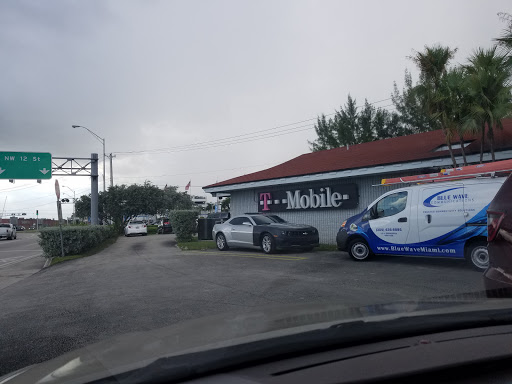 Cell Phone Store «T-Mobile», reviews and photos, 1200 NW 87th Ave Suite 1, Doral, FL 33172, USA
