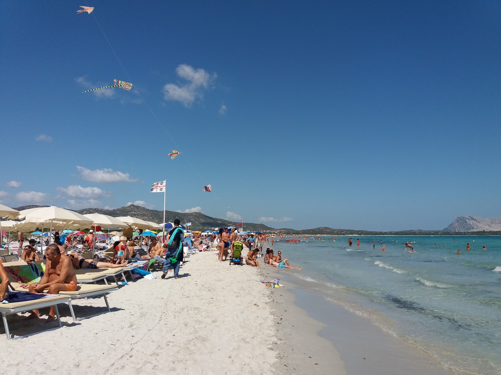 Fotografie cu Plaja La Cinta - locul popular printre cunoscătorii de relaxare