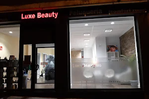 Luxe Beauty -PELUQUERIA Y ESTETICA image