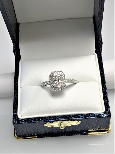 Jeweler «Florida Estate Jewelry», reviews and photos, 14841 N Florida Ave, Tampa, FL 33613, USA