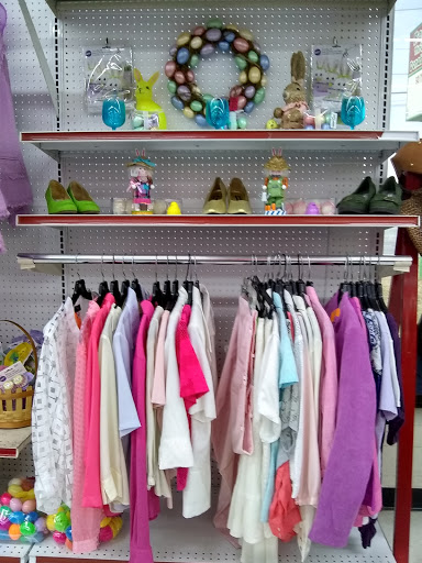 Thrift Store «Red Racks Thrift Store», reviews and photos, 1711 N Glenstone Ave, Springfield, MO 65803, USA