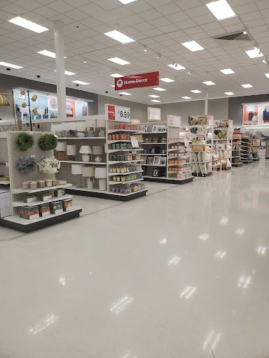 Department Store «Target», reviews and photos, 1135 Woodstock Rd, Roswell, GA 30075, USA