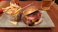 Hamburger du Restaurant Le TUB à Paris - n°14